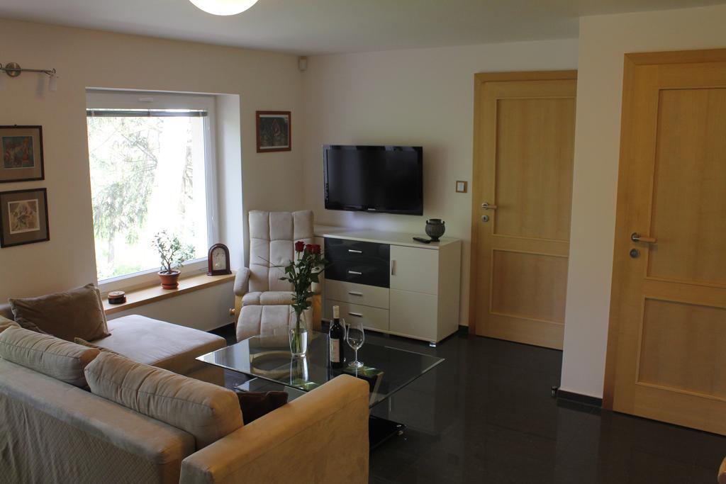 Apartment Dejvice Prague Extérieur photo